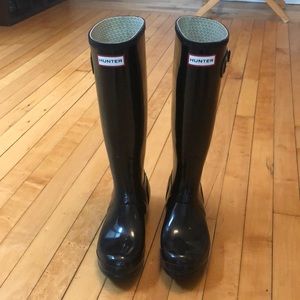 Hunter Glossy Black Boots